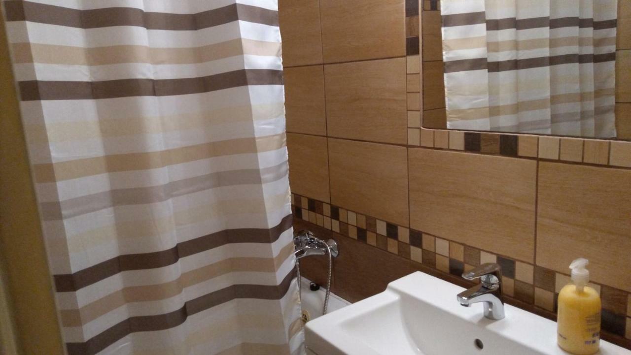 Gesztenyes Apartman Miskolc Exterior foto